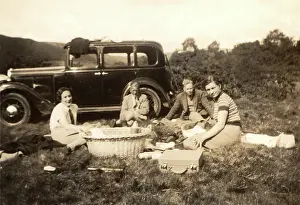 Minx: Picnic and Hillman Minx