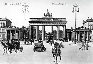 Pariser: Picture of Brandenburg Gate in Berlin