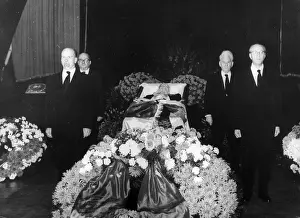 Pieck: Pieck, Wilhelm, 3.1.1876 - 7.9.1960, German politician