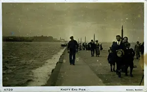 Knott: The Pier