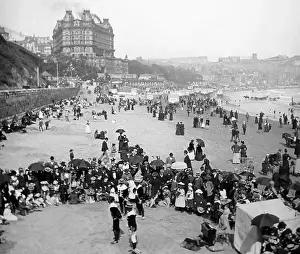 Pierrots: Pierrots on the beach, Scarborough