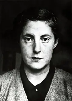 Pilar: PILAR PRIMO DE RIVERA