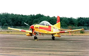 Luchtmacht: Pilatus PC-7 Turbo Trainer L-11