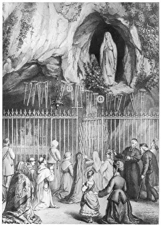 Lourdes: Pilgrims at the Grotto