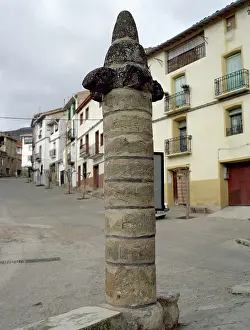 Rioja: Pillory of public punishment. Middle Ages. Muro de Aguas. La