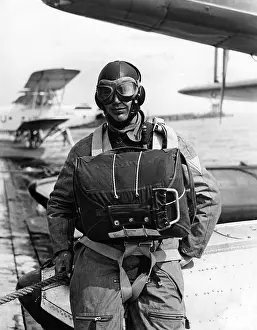 Lifejacket: Pilot with his equipment