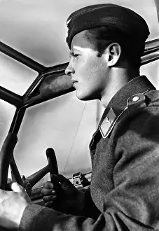 Filmstill: Pilot of the Luftwaffe in the cockpit, 1939