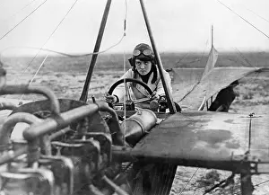 Glider: The pilot Nelly Beese, 1911