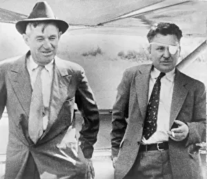 Wiley: Pilot Wiley Post (1898-1935) with actor ?