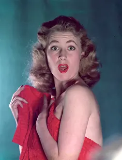 Woof: PIN-UP WITH RED TOWEL