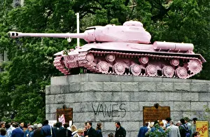 Immunity: Pink tank commemorating liberation of Prague