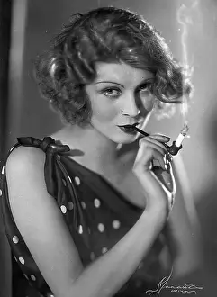 Diva: Pipe smoking Diva