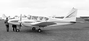 Sywell: Piper PA-23 Aztec B