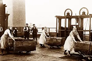Lasses: Pit Brow Lasses, Moss Hall, Lancashire, Victorian period