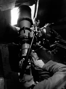 Photographing: PK man taking longshots on the Eastern Front, 1941