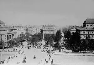 Bernhardt: Place du Chatelet in Paris, 1899