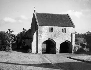 Gatehouses: PLACE FARM GATEHOUSE