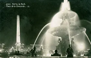 Floodlit: Place de la Concorde at Night