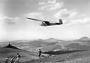 Rhon: Planes at a gliding competition, 1933