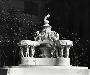 Secessionist: Plaster model for the Karl-Borromaeus fountain of