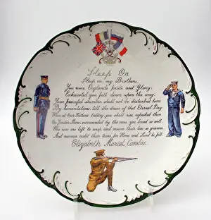Chidren: Plate which is decorated with the flags of the Allies