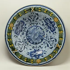 1530: Plate: Trophies