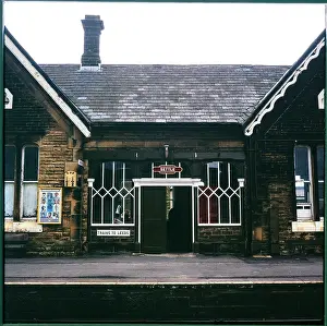 Mesnard: Platform Elevation of Settle Station