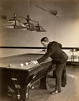 Morningstar: Playing billiards