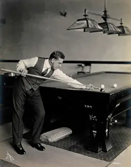 Billiardist: Playing billiards