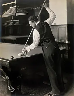 Billiard: Playing billiards