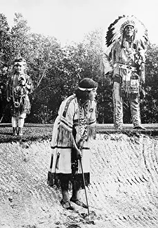 Reservation: Playing golf in the Indian reservation