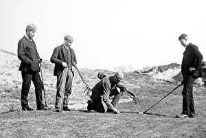 Teeing: Playing golf at St. Andrew, Scotland