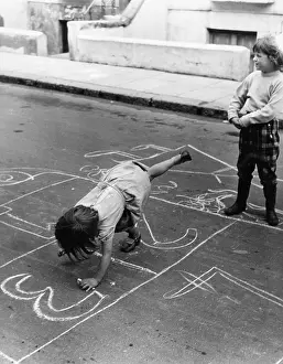 1950sroger: PLAYING HOSCOTCH 1958