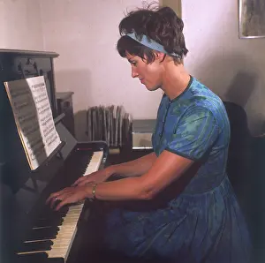 Emberton: PLAYING THE PIANO