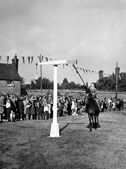 Offham: PLAYING QUINTAIN