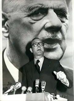 Gaullist: PM Jacques Chirac speaking in front of De Gaulle portrait