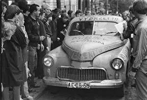 Pobeda: Pobeda car - protest