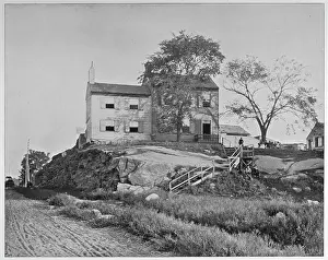 Poes: POE HOME, RAVENSWOOD
