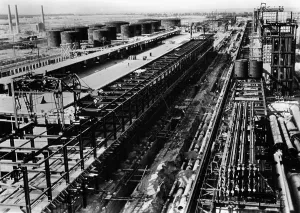 Biggest: Poelitz hydrongenation plant, 1939