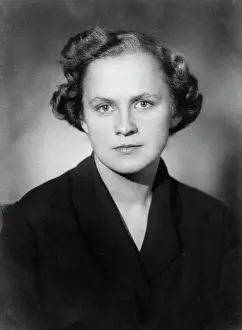Estonian: Poet Ellen Niit