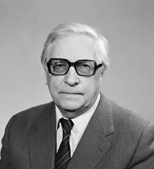 Oshanin: Poet Lev Oshanin, 1987