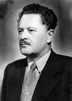 Nazim: Poet Nazim Hikmet