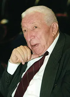 Gamzatov: Poet Rasul Gamzatov, 2001
