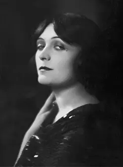 Origins: Pola Negri, 1929