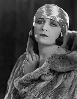 Pola: Pola Negri