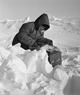 Measures: Polar station North Pole-4 in Arctic