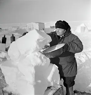 Egorov: Polar station North Pole-4 in Arctic