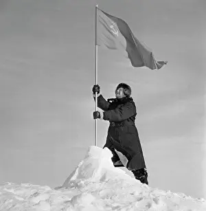 Aleksandrovich: Polar station North Pole-5 in Arctic