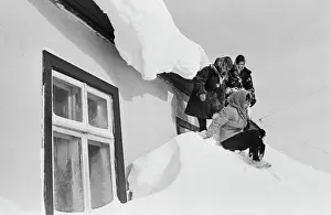 Nadezhdin: Polar station on Wrangel island