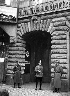 Seize: Police guard the occupied Forward newspaper, Berlin
